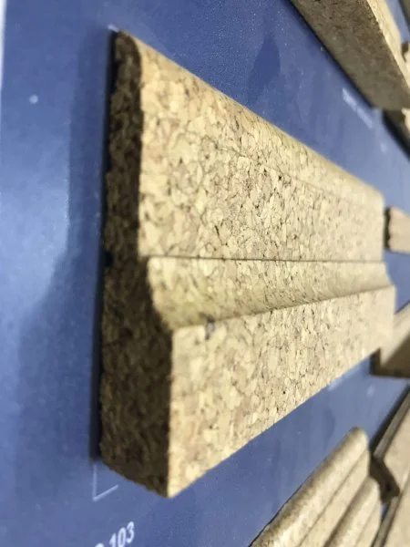 Плинтус пробковый ArtCorkDesing С 103 лакированный 12х65х910 мм в Новокузнецке