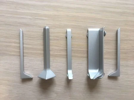 Наружный угол для плинтуса ЭлитПроф Плоский 100 (Алюм) в Новокузнецке