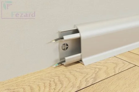 Алюминиевый плинтус Fezard Серебро 43х22х2,5м в Новокузнецке