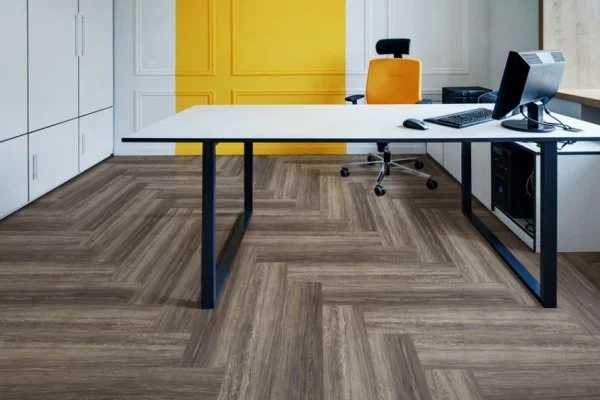 Виниловый пол Floor Factor Herringbone Brushed Smoke Oak в Новокузнецке