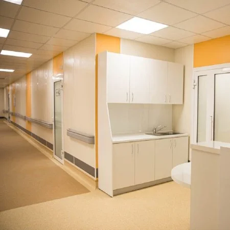 Коннелюрный односоставной плинтус Bonkeel Prof Серый (95х2700мм) в Новокузнецке