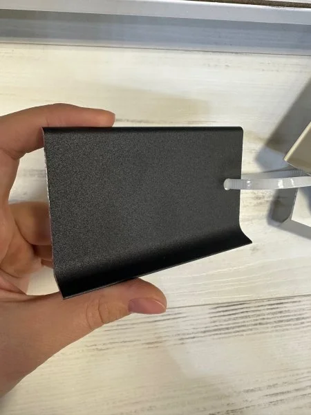 Алюминиевый плинтус Bonkeel ПЛ80 515л Черный (78,5х11,2х2500мм) в Новокузнецке