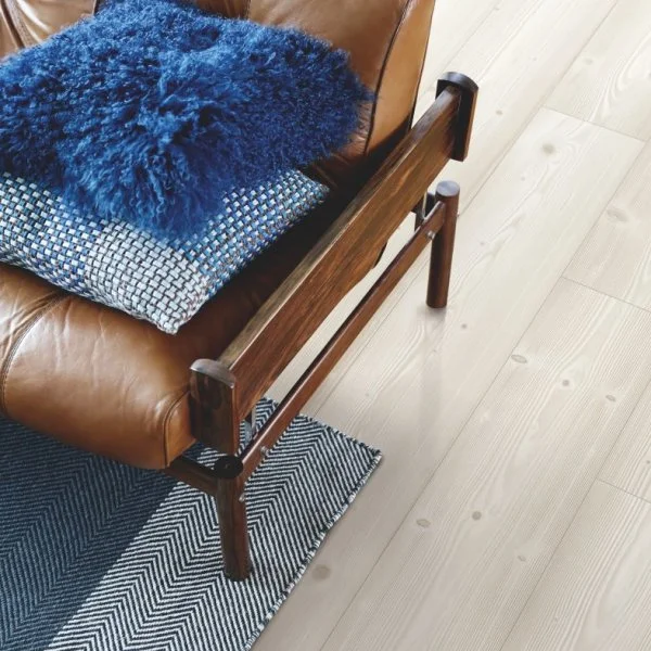 Ламинат Pergo Skara Pro Состаренная Белая Сосна L1251-03373 в Новокузнецке