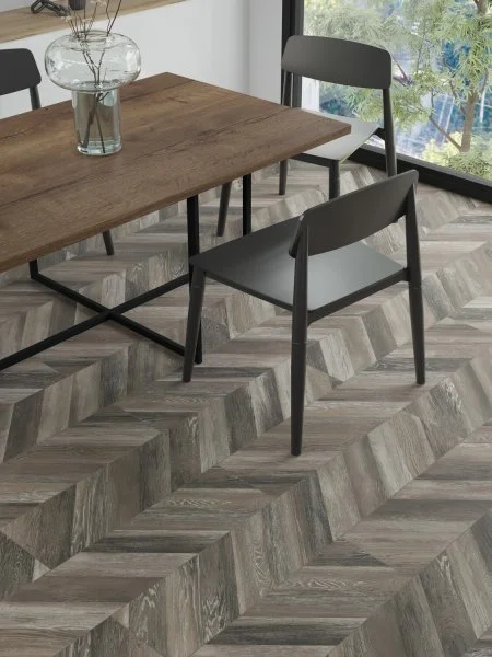 Ламинат Egger PRO 8/33 4V Large Дуб Кестинкорт Шоколад левая EPL240F4CL в Новокузнецке