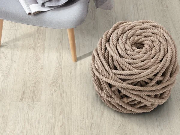 Ламинат Egger PRO 10/33 4V Дуб Азгил белый EPL153 в Новокузнецке