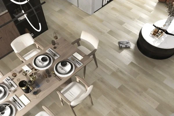 Кварц-виниловая плитка Refloor Fargo Comfort 1166-02 Дуб Спелый Миндаль (Градиент) в Новокузнецке